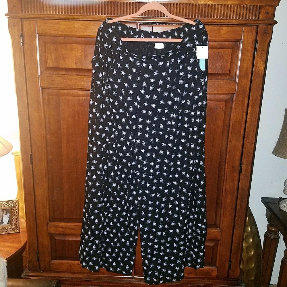 Nordstroms Exclusive brand wide legged pants XL